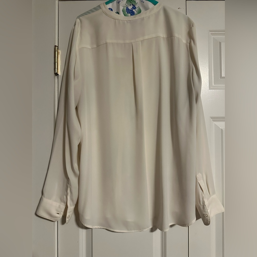 Banana Republic Ivory Blouse XL - Picture 3 of 3